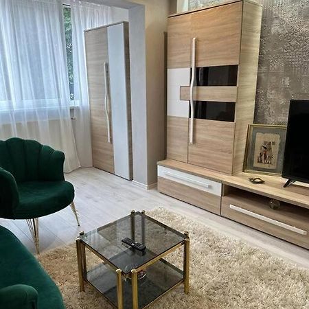 Stylish Apartment In Dambu Târgu-Mureş Zewnętrze zdjęcie